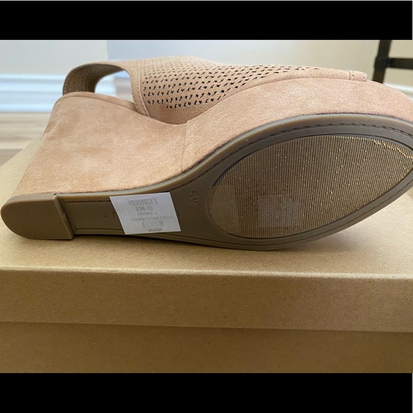 NWT Light Brown Wedge Sandals Suede - Size 8.5 - Picture 8 of 11